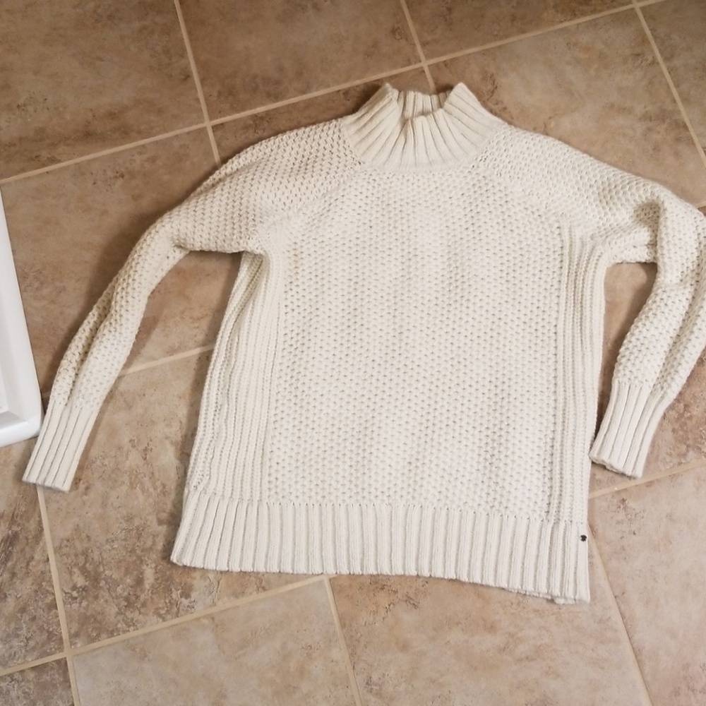 Thick AE knit sweater size medium